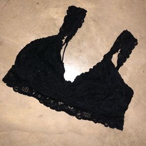 Black lace bralett